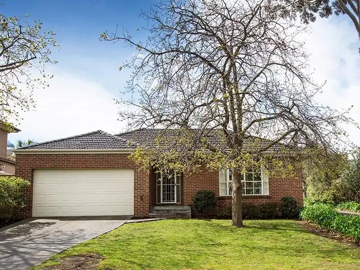 1/1 Lucerne Avenue, Mornington VIC 3931