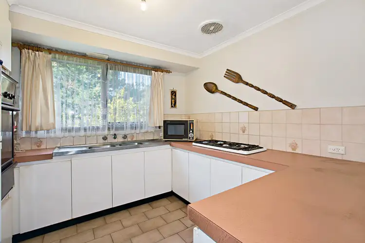 Fifth view of Homely house listing, 3 Floral Court, Warranwood VIC 3134