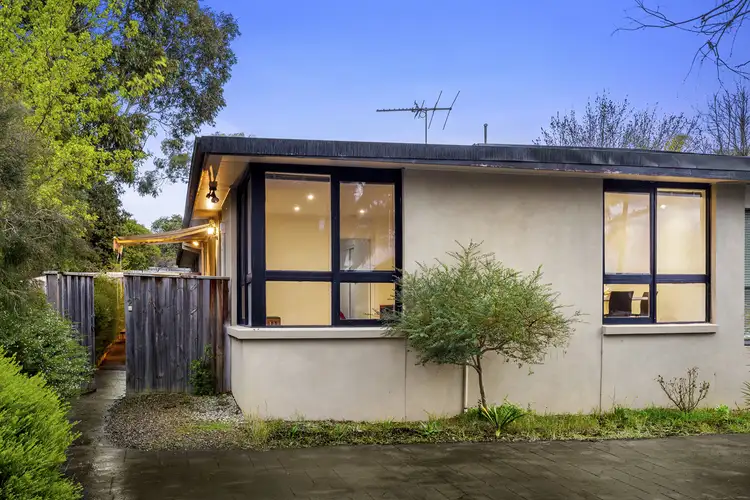 2/4 Central Avenue, Bayswater North VIC 3153