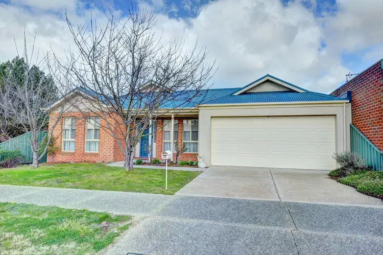 23 Norfolk Avenue, Lake Gardens VIC 3355