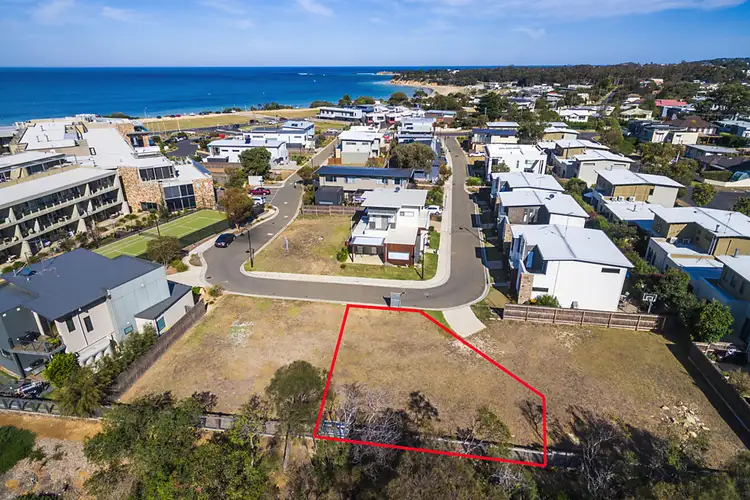 18 Bayview Terrace, Torquay VIC 3228