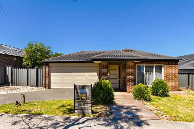 24 Superior Waters, Pakenham VIC 3810