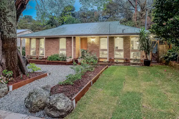 12 St James Avenue, Montrose VIC 3765