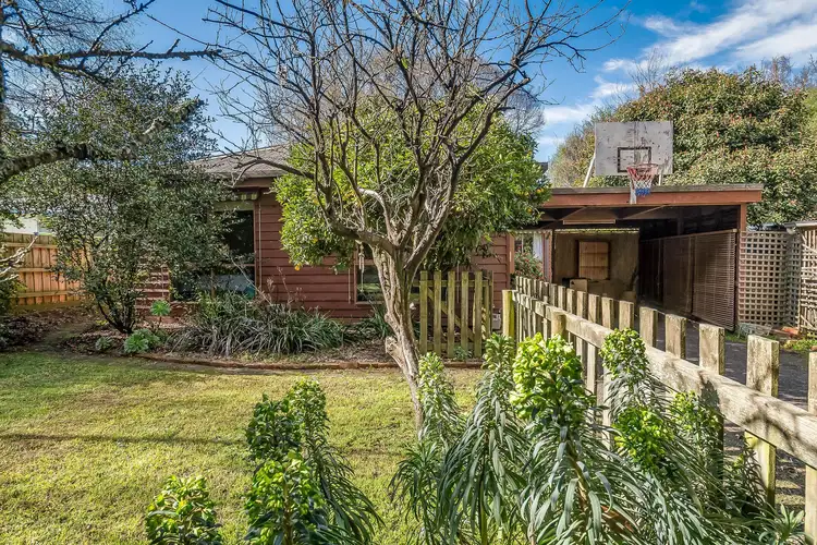 7 Legg Road, Emerald VIC 3782