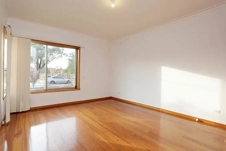 Fourth view of Homely house listing, 14 Maple Crescent, St Albans VIC 3021
