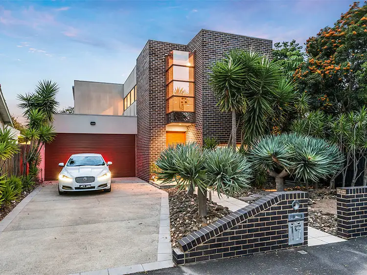 15 Hanby Street, Brighton VIC 3186