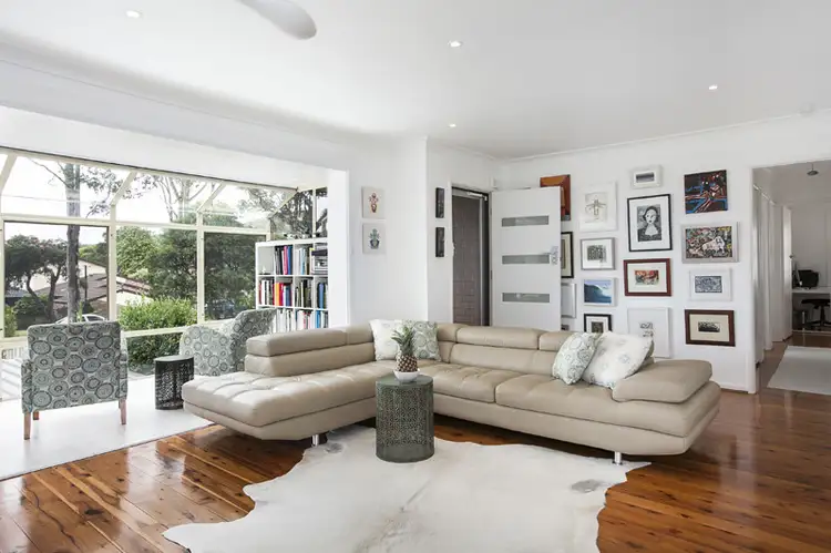 26 Jennifer Crescent, Thirroul NSW 2515
