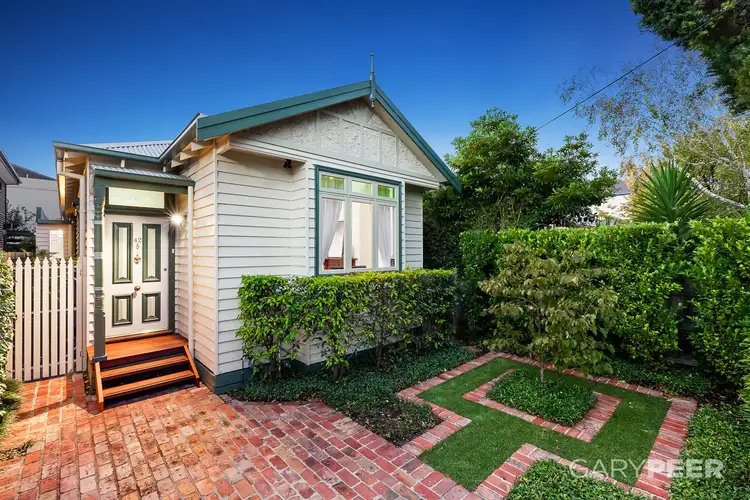 42a Carrington Grove, St Kilda East VIC 3183