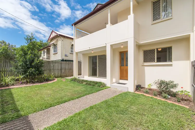 1/8 Amisfield Avenue, Nundah QLD 4012