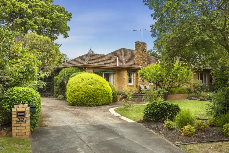 32 Sherwood Road, Mount Waverley VIC 3149
