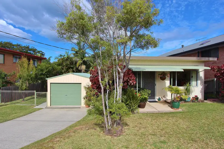 17 Rowley Street, North Haven NSW 2443