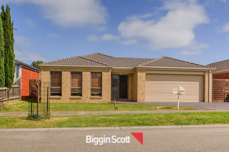 7 Violet Way, Cranbourne VIC 3977