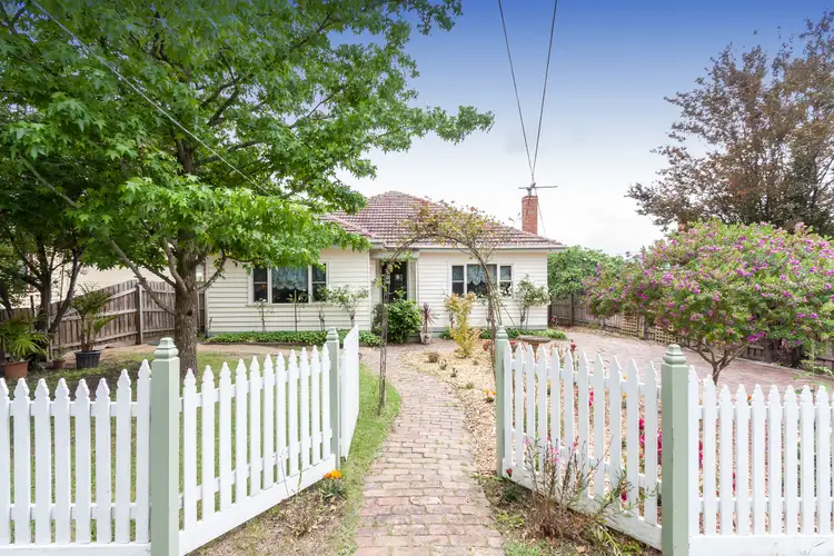 300 Nell Street West, Watsonia VIC 3087