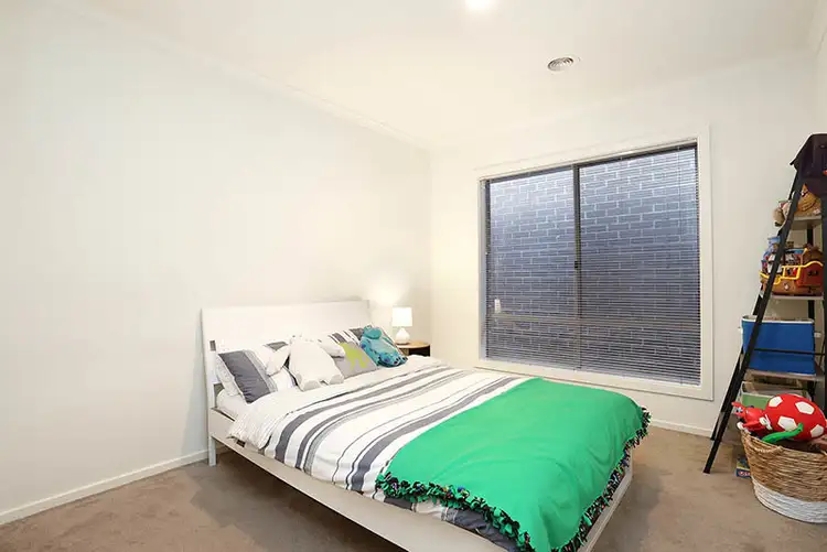 Fifth view of Homely townhouse listing, 2/26 Green Island Avenue, Mount Martha VIC 3934