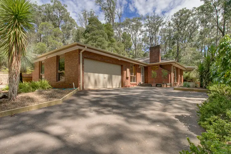 27 Alfred Grove, Emerald VIC 3782