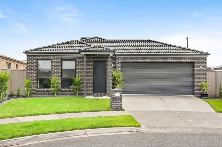 6 Deakes Court, Sebastopol VIC 3356