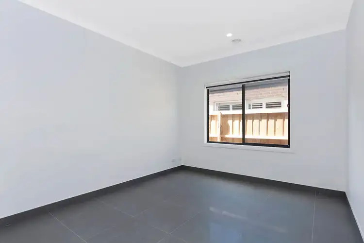 Fifth view of Homely house listing, 10 Blayney Avenue, Kalkallo VIC 3064