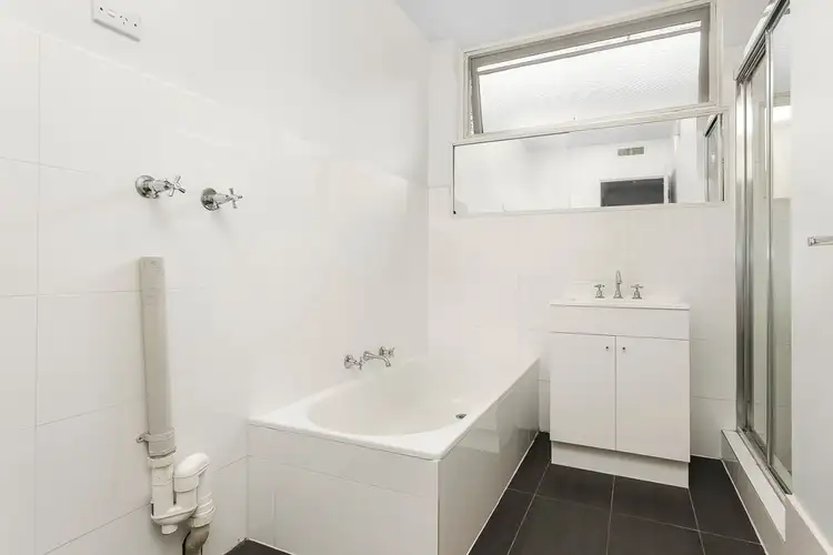 Fifth view of Homely apartment listing, 4/142 Alma Road, St Kilda East VIC 3183