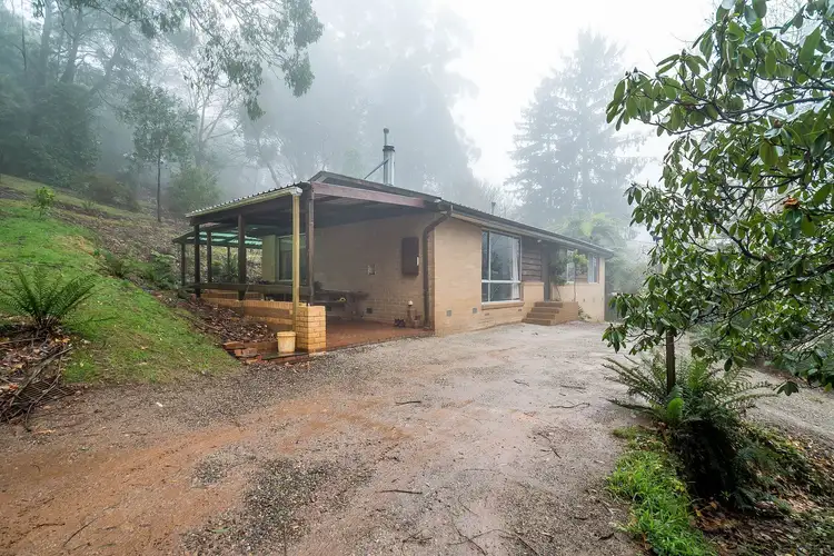 1 Fern Grove, Ferny Creek VIC 3786