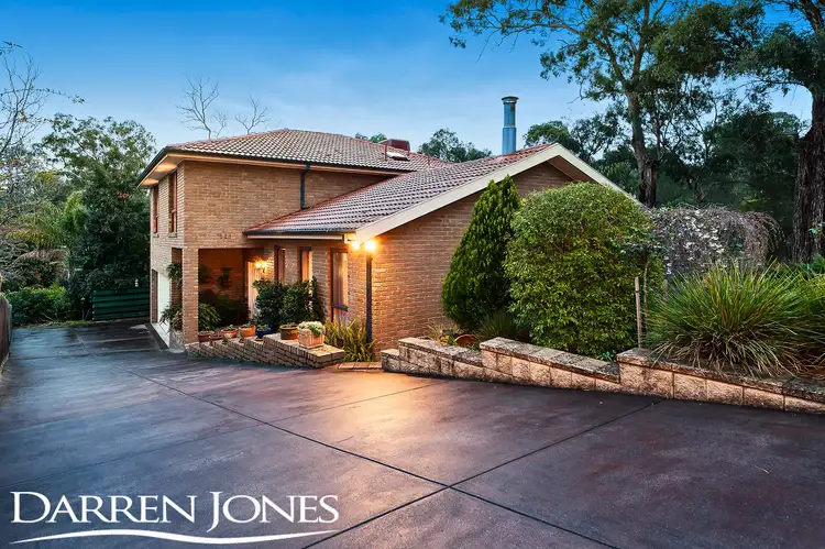 25 Dunbarton Drive, Eltham North VIC 3095