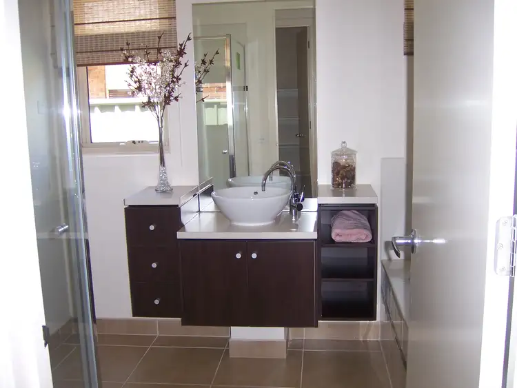 Seventh view of Homely house listing, 20 Gardenia Way, Caroline Springs VIC 3023