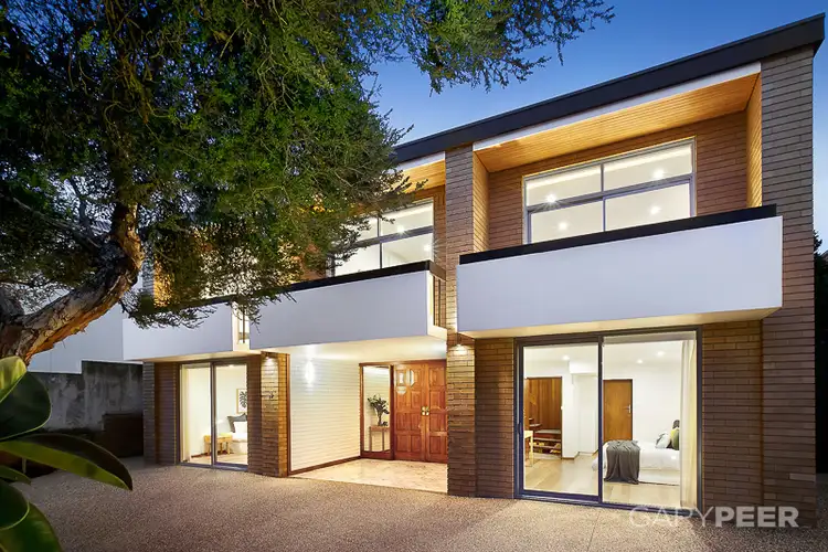 15 Lambert Road, Caulfield North VIC 3161