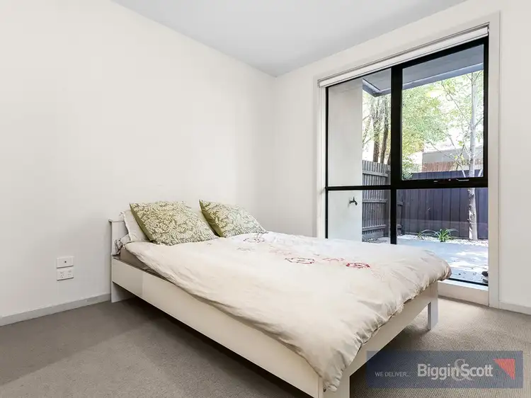 Fifth view of Homely apartment listing, 10/6 Lansdowne Road, St Kilda East VIC 3183