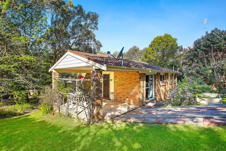 2 Clements Drive, Avoca Beach NSW 2251