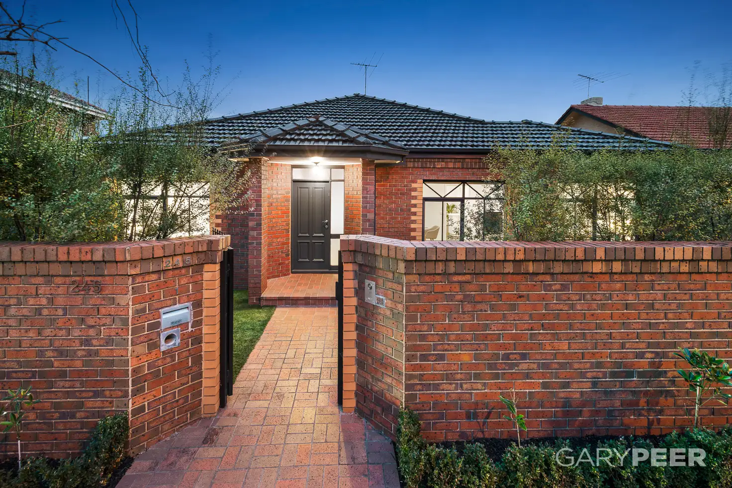 Main view of Homely unit listing, 1/245 Alma Road, St Kilda East VIC 3183