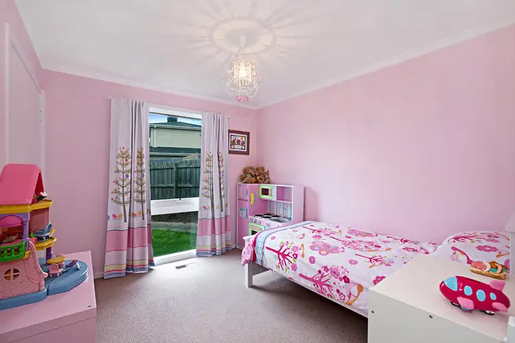 Sixth view of Homely house listing, 2 Ashcombe Drive, Ringwood VIC 3134