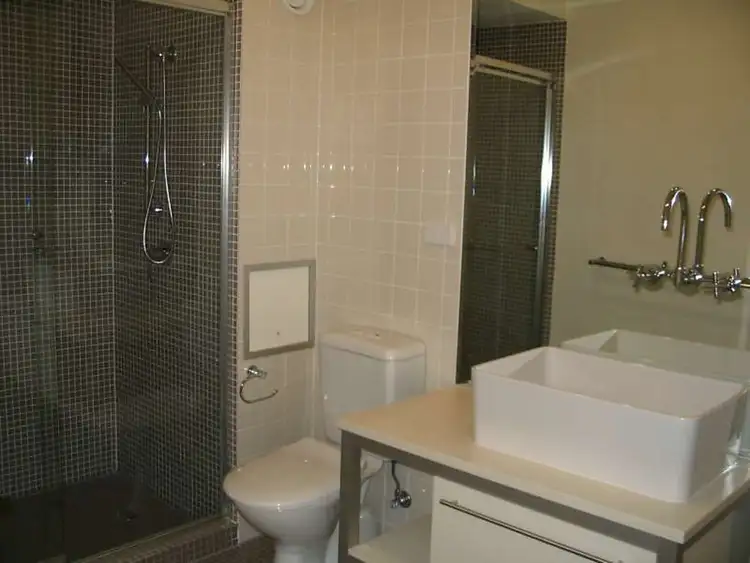 Third view of Homely apartment listing, 4/5 Carey Lane, Southport QLD 4215