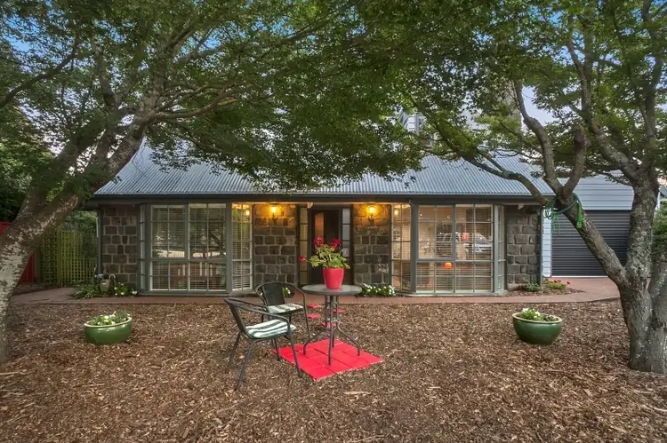 8 Malmsbury Road, Daylesford VIC 3460