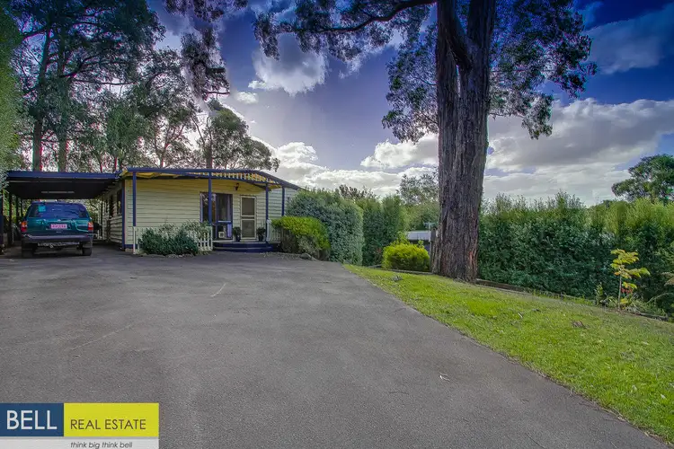 10 Hillside Road, Cockatoo VIC 3781