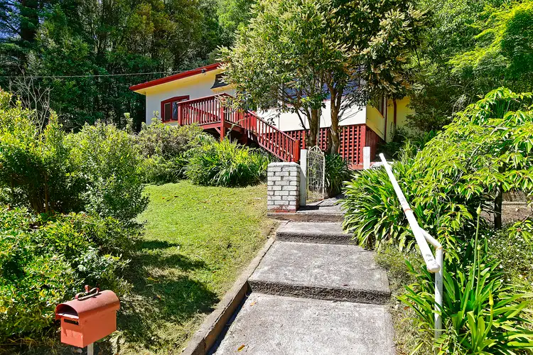3318 Warburton Highway, Warburton VIC 3799