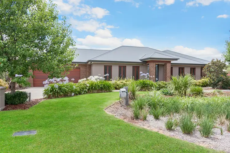24 Holmwood Crescent, Doreen VIC 3754