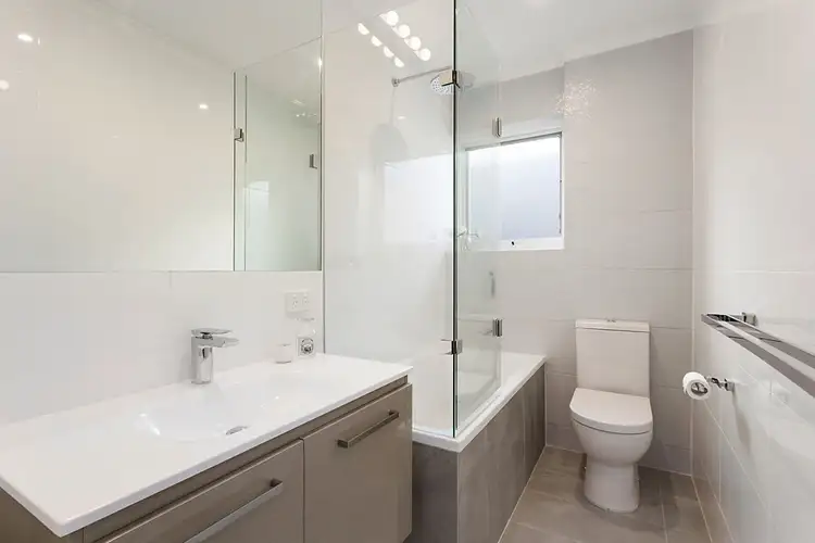Fifth view of Homely apartment listing, 10/263 Lennox Street, Richmond VIC 3121