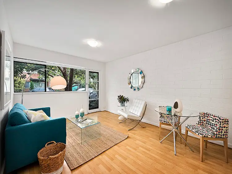 Main view of Homely apartment listing, 2/6-8 Glen Eira Road, Ripponlea VIC 3185