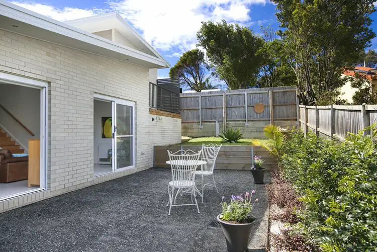 Fifth view of Homely house listing, 2/9 Mountain Road, Austinmer NSW 2515
