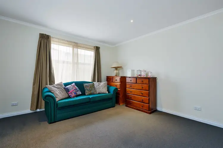 Fifth view of Homely unit listing, 2/4 Kent Street, Knoxfield VIC 3180