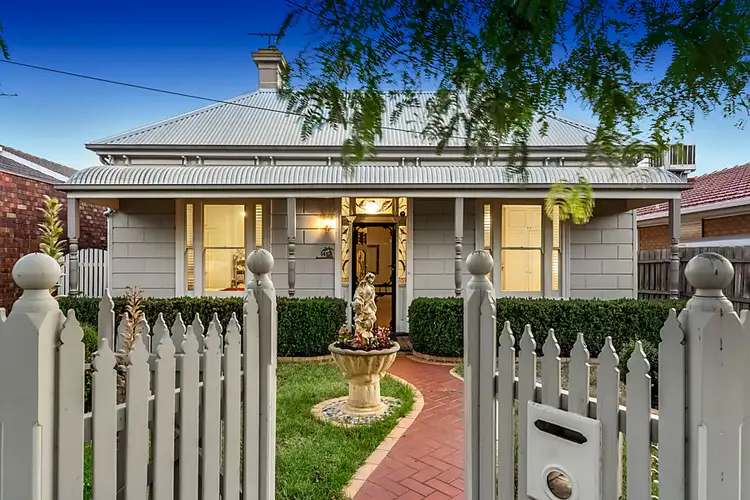 145 Charles Street, Seddon VIC 3011