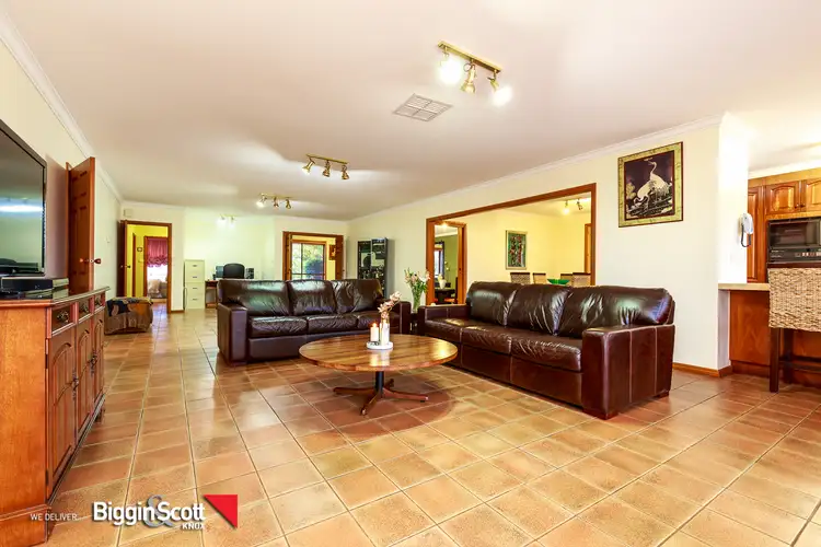 Fifth view of Homely house listing, 8 Major Crescent, Lysterfield VIC 3156
