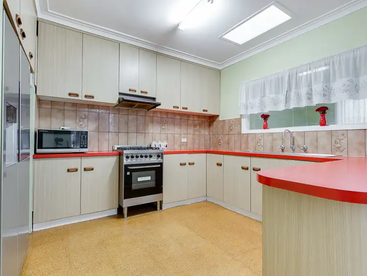Fourth view of Homely house listing, 122 Oleander Drive, St Albans VIC 3021