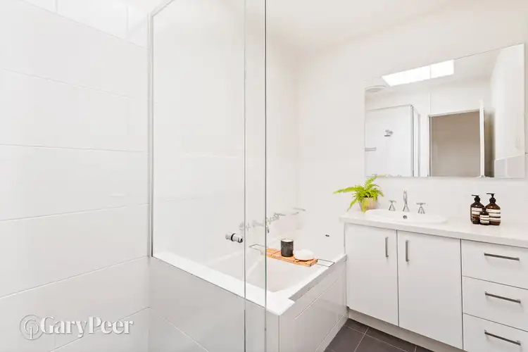 Sixth view of Homely villa listing, 2/8 Holloway Street, Ormond VIC 3204