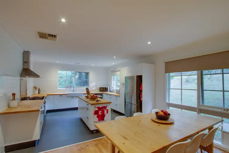 19 Poplar Crescent, Emerald VIC 3782