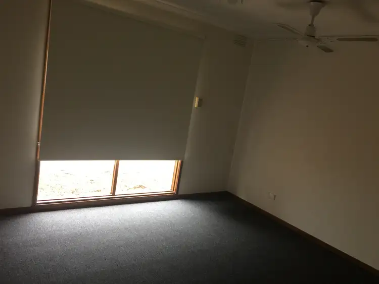 Sixth view of Homely house listing, 8 Strzelecki Court, Cranbourne North VIC 3977