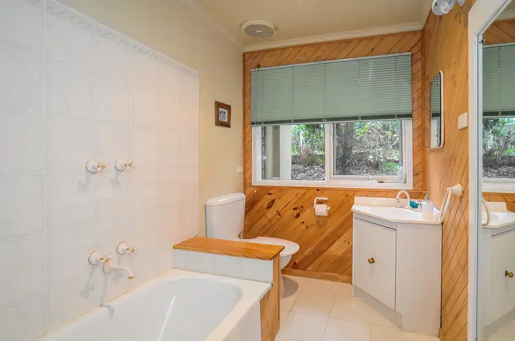 Sixth view of Homely house listing, 8 Dalkeith Crescent, Belgrave VIC 3160