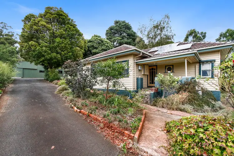 35 Quayle Road, Seville VIC 3139