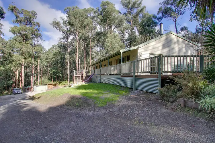 31 Joffre Parade, Cockatoo VIC 3781