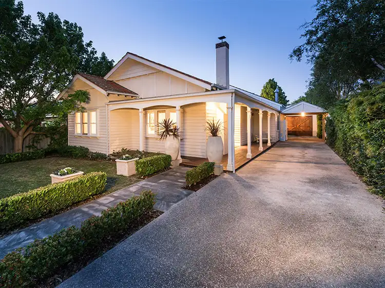 13 Grout Street, Hampton VIC 3188
