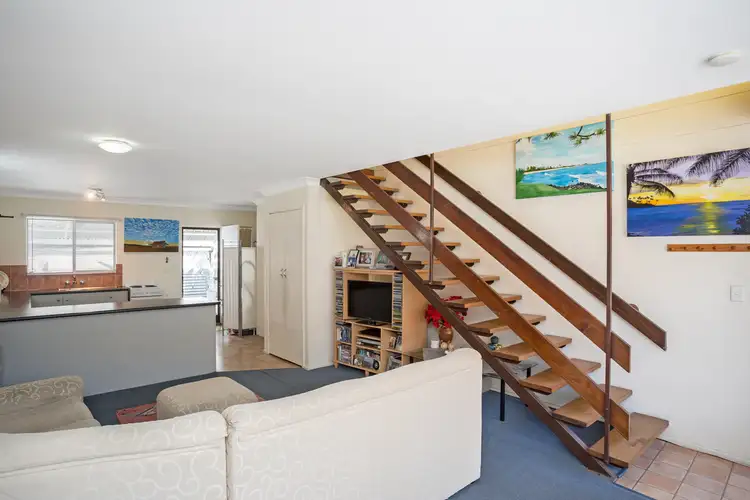 2/22 Central Street, Labrador QLD 4215